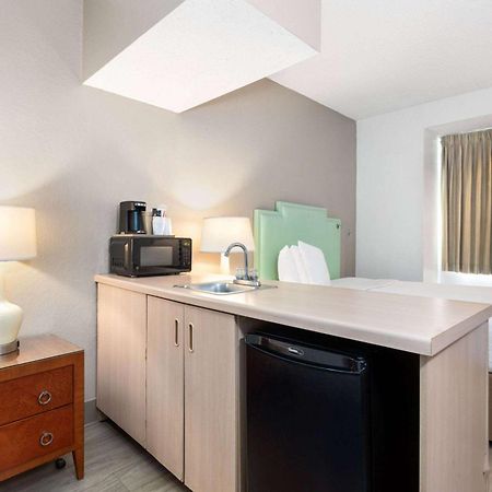 Baymont By Wyndham Orlando-International Dr-Universal Blvd Exterior foto