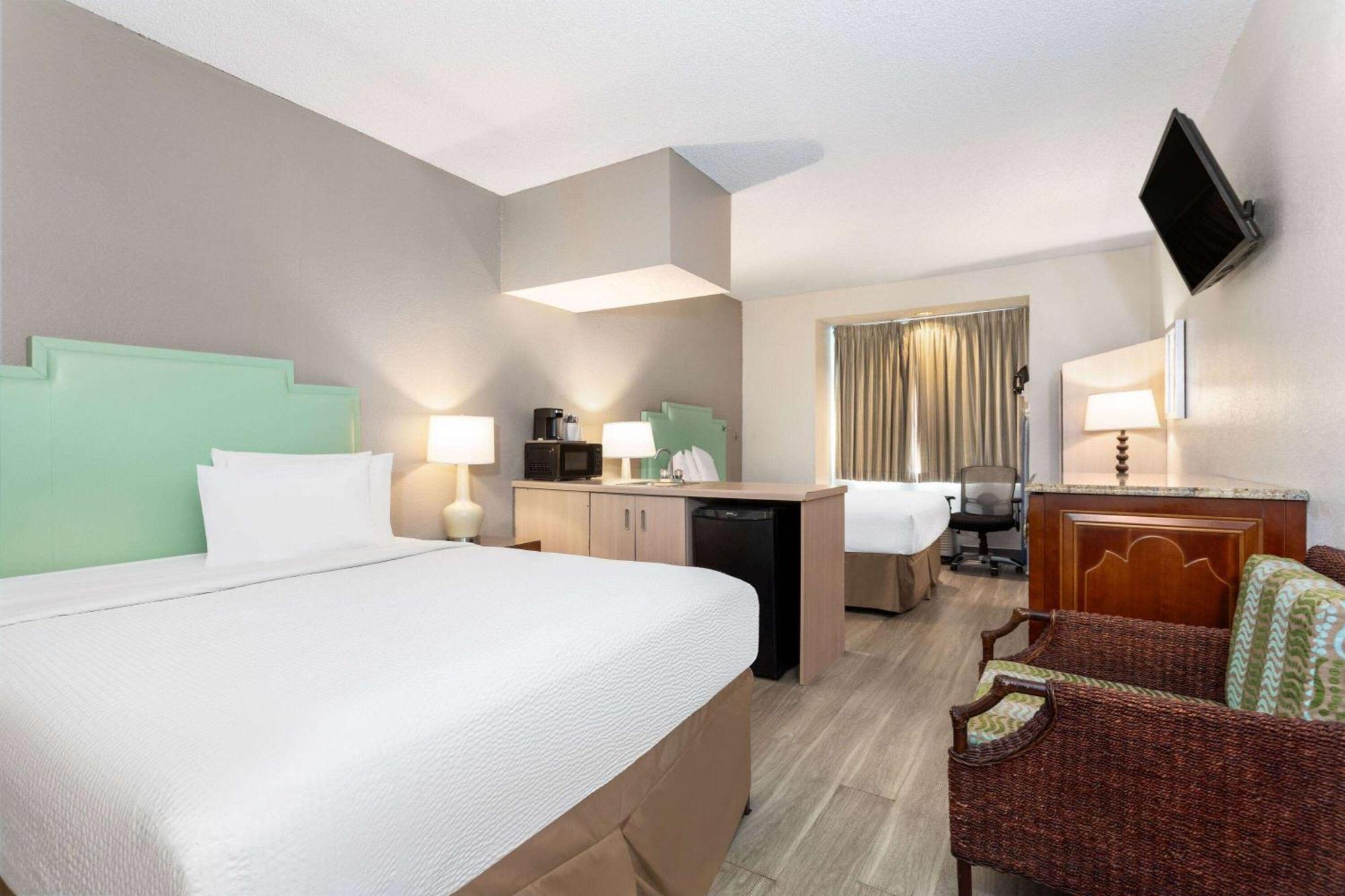 Baymont By Wyndham Orlando-International Dr-Universal Blvd Exterior foto