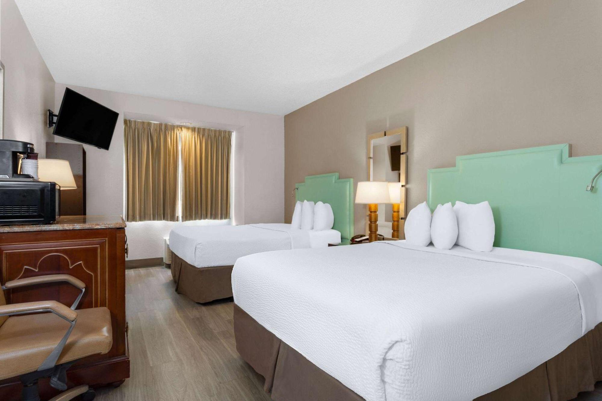 Baymont By Wyndham Orlando-International Dr-Universal Blvd Exterior foto