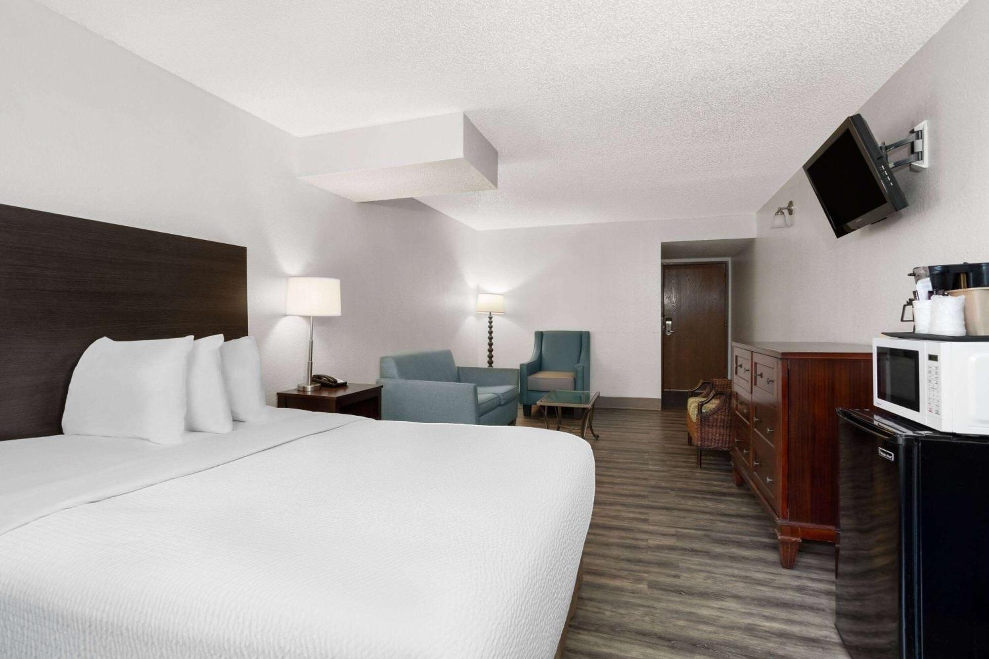 Baymont By Wyndham Orlando-International Dr-Universal Blvd Exterior foto